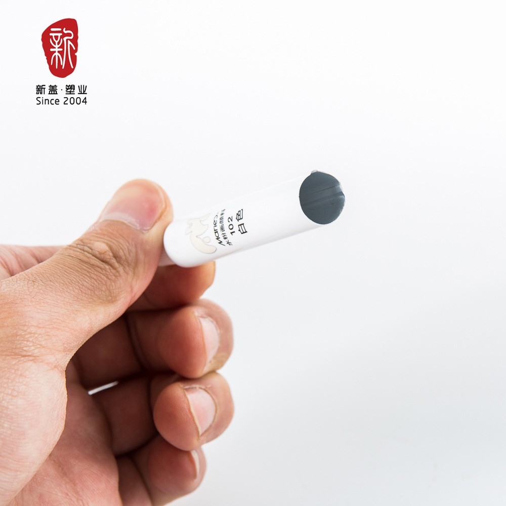 22铝塑颜料管配尖头螺纹盖