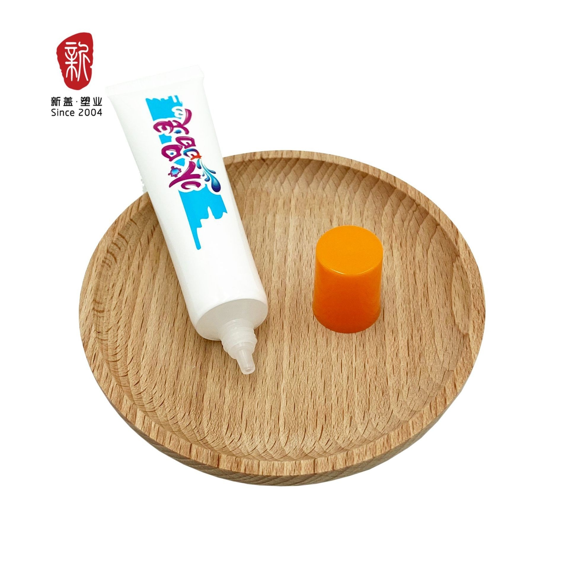 22全塑唇膏管配直筒盖